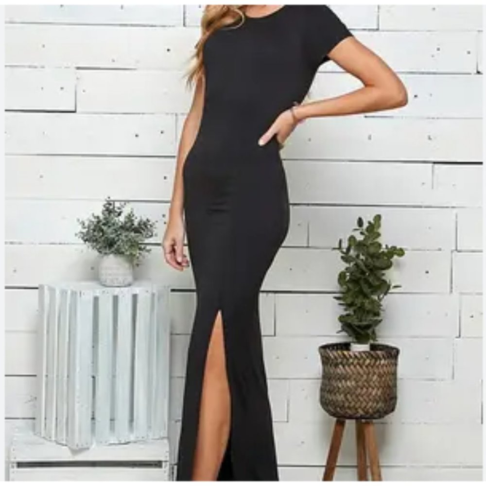 12 🎀 Beck Black Maxi Dress 🎀